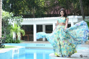 Madhu Shalini at Cheekati Raajyam Movie Audio Launch